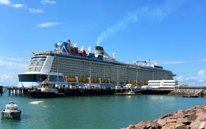 Cruise ship
